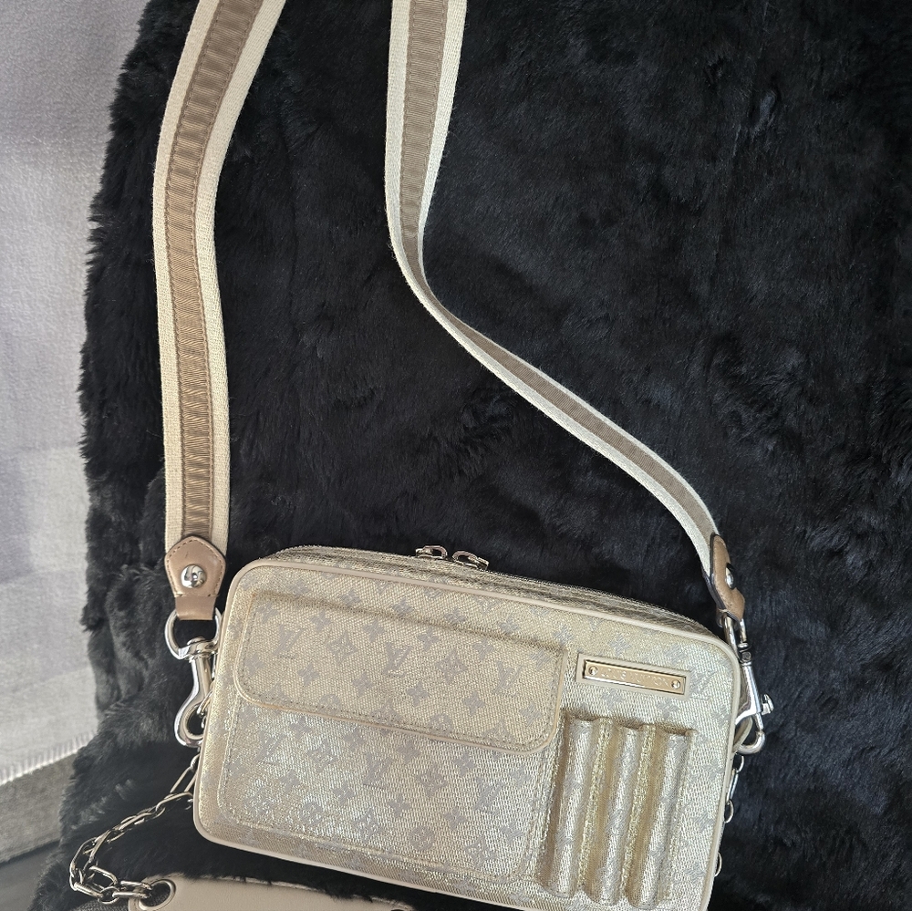 Authentic Louis Vuitton Metallic Gold Minilin Shoulder Bag Or Crossbody Bag